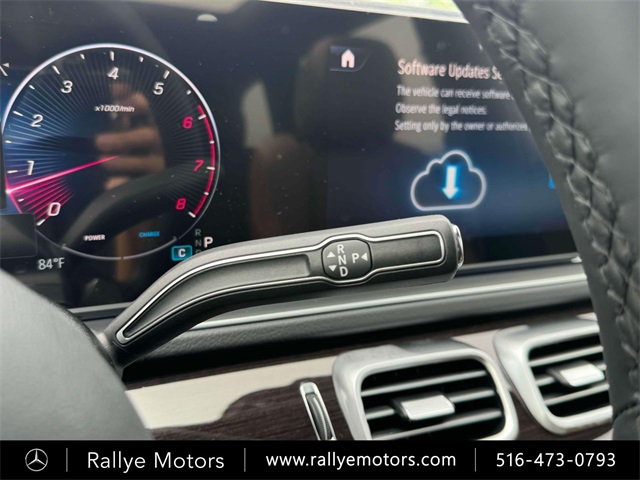 new 2025 Mercedes-Benz GLS car, priced at $92,935