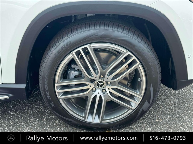 new 2025 Mercedes-Benz GLS car, priced at $92,935