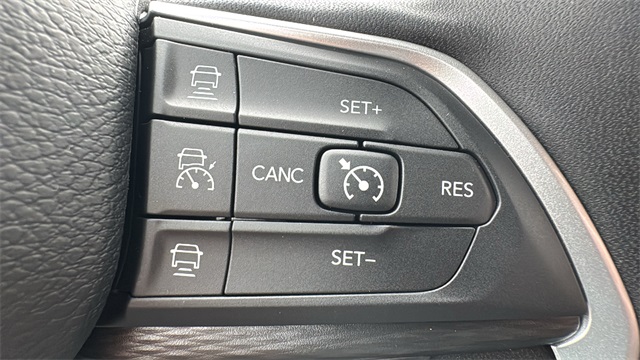 new 2025 Jeep Grand Cherokee car, priced at $42,318