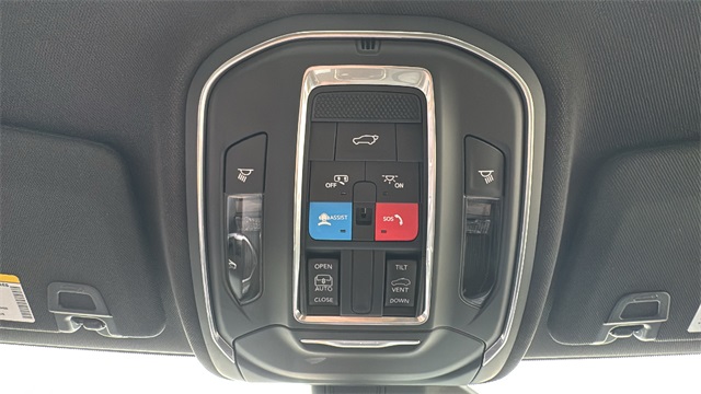 new 2025 Jeep Grand Cherokee car, priced at $42,318