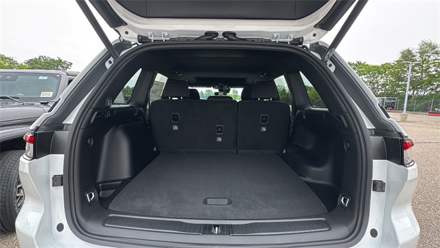 new 2025 Jeep Grand Cherokee car, priced at $42,318