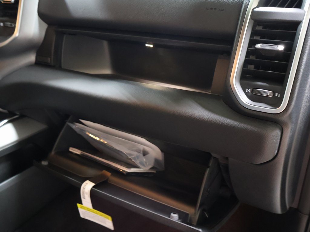 new 2025 Ram 1500 car, priced at $48,577
