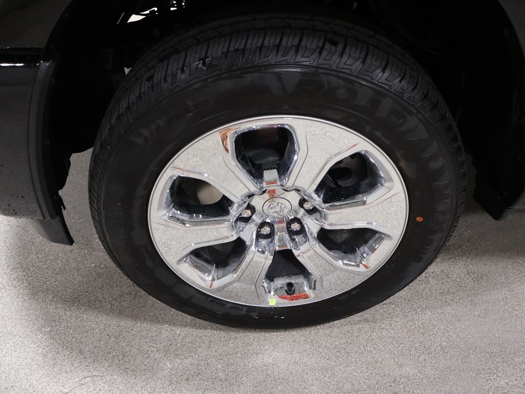 new 2025 Ram 1500 car, priced at $48,577