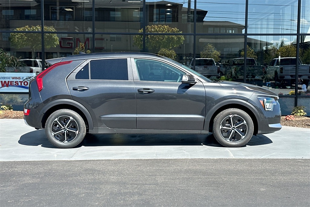 new 2025 Kia Niro car, priced at $28,360