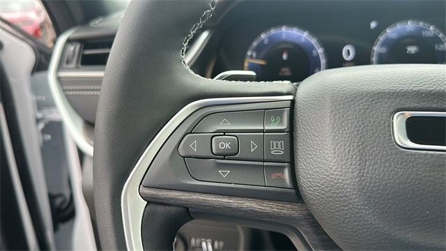 new 2025 Jeep Grand Cherokee car, priced at $44,494