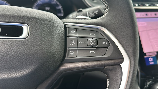 new 2025 Jeep Grand Cherokee car, priced at $44,494