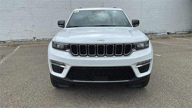 new 2025 Jeep Grand Cherokee car, priced at $44,494
