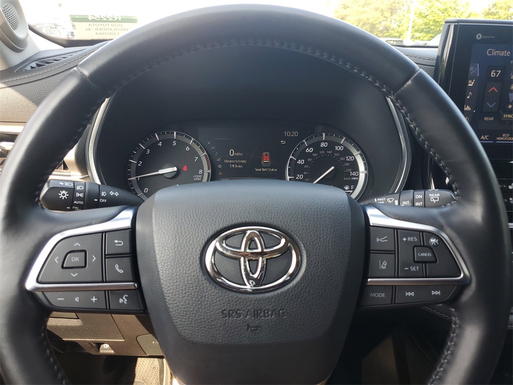 used 2020 Toyota Highlander car, priced at $31,998
