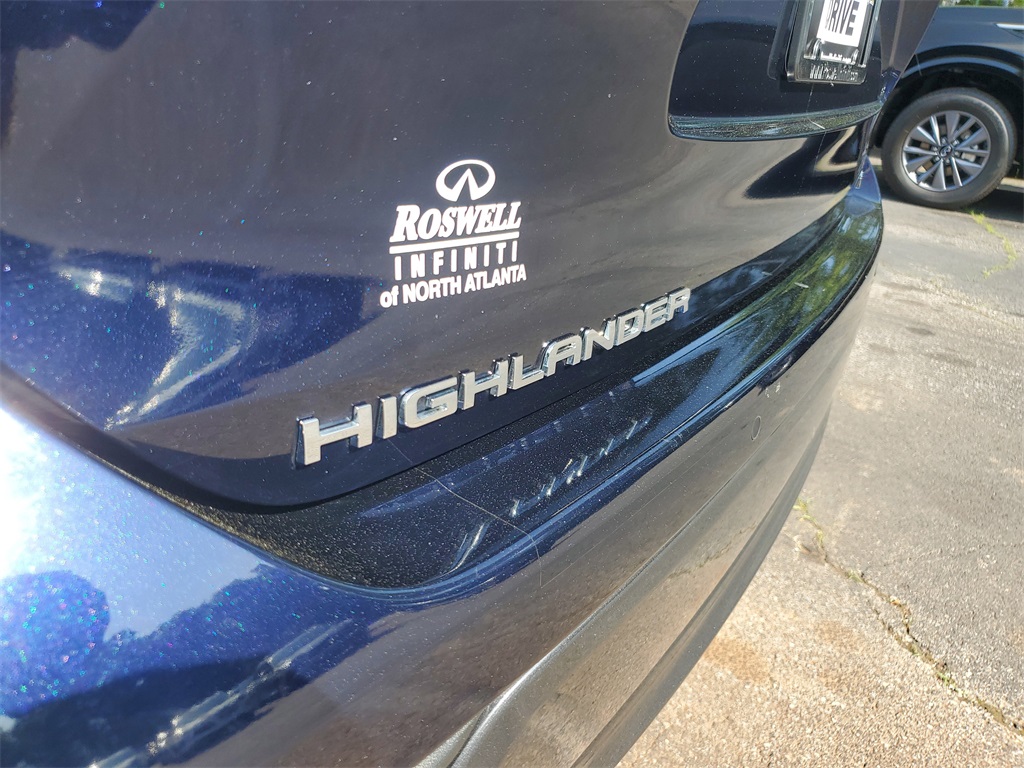 used 2020 Toyota Highlander car, priced at $31,998