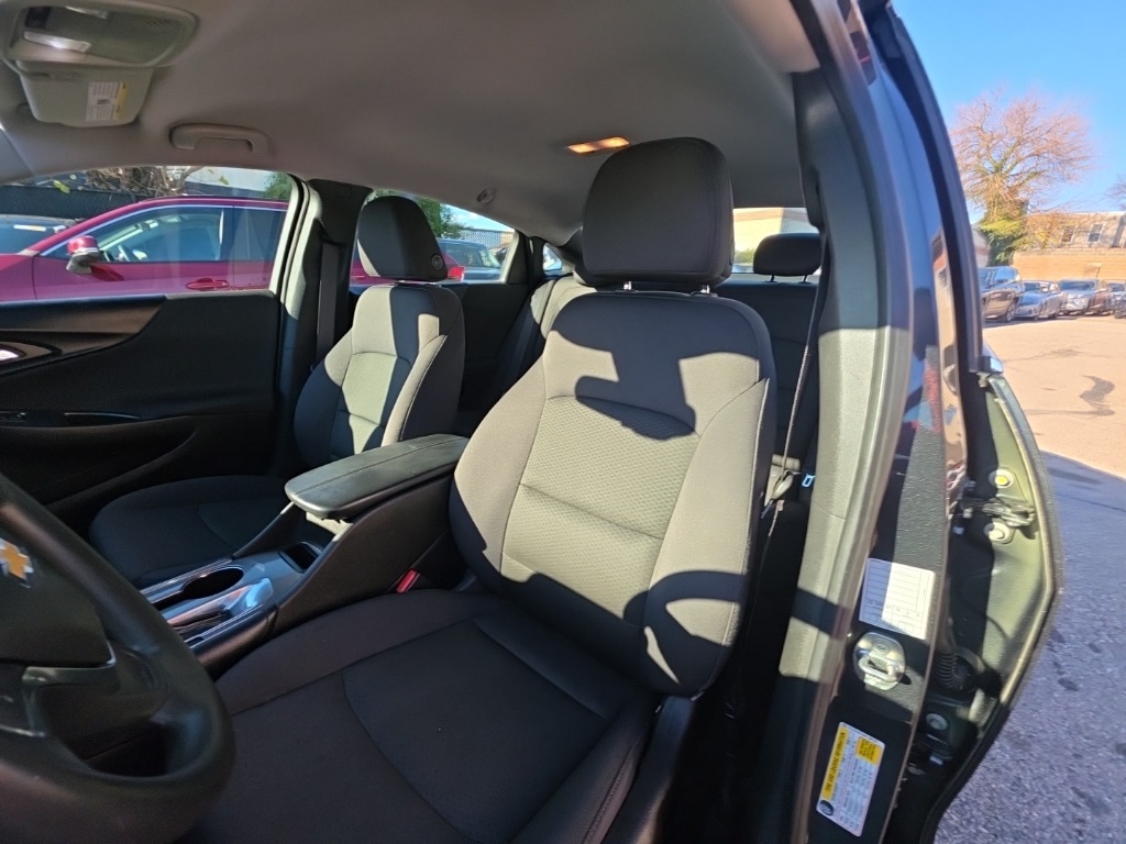 used 2017 Chevrolet Malibu car, priced at $11,595