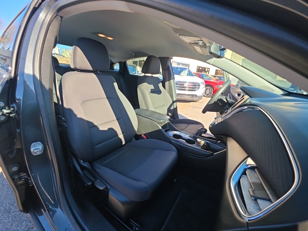 used 2017 Chevrolet Malibu car, priced at $11,595