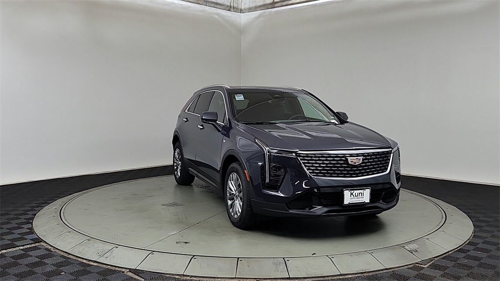used 2024 Cadillac XT4 car, priced at $35,540