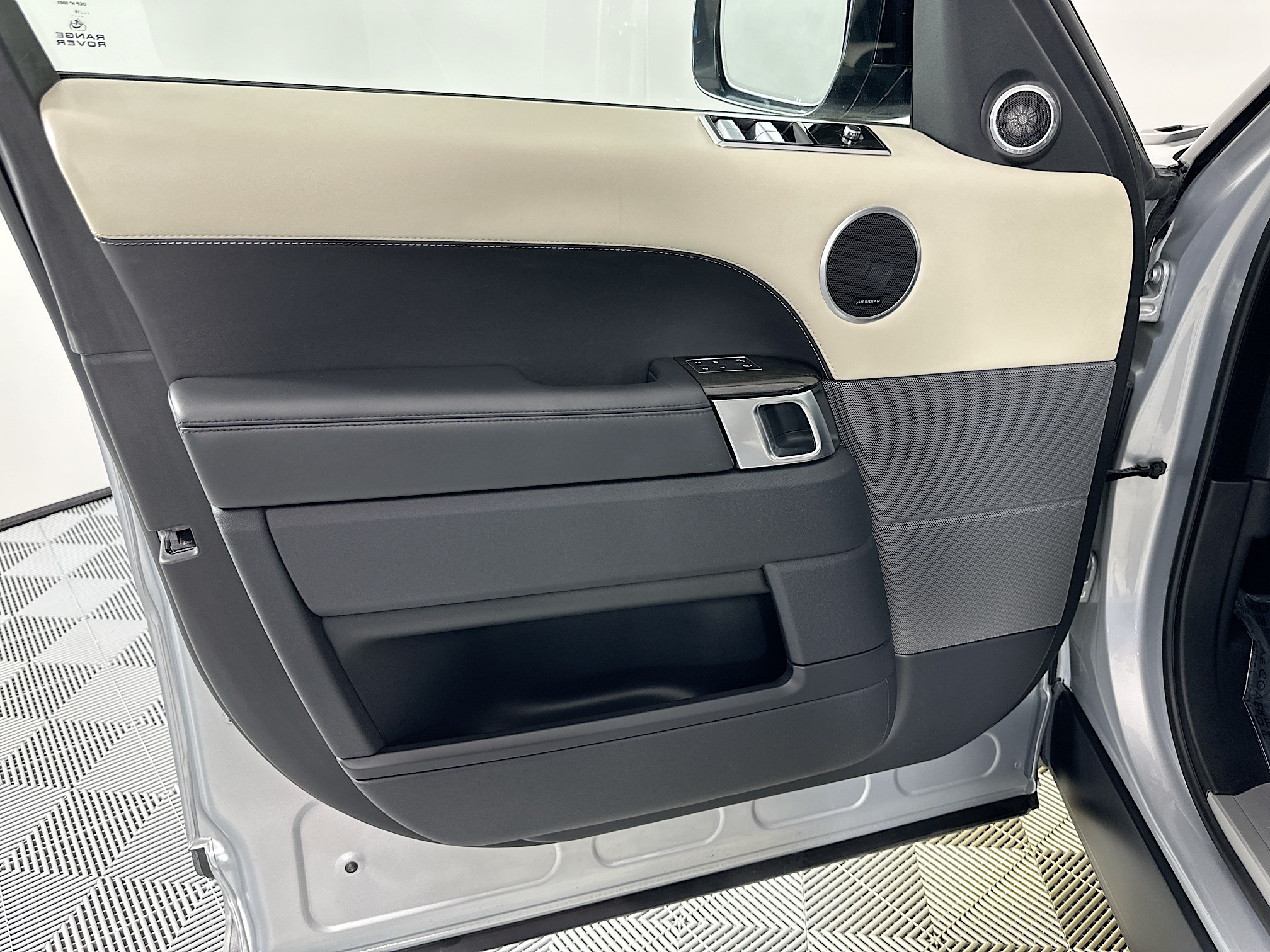 used 2019 Land Rover Range Rover Sport car, priced at $34,998