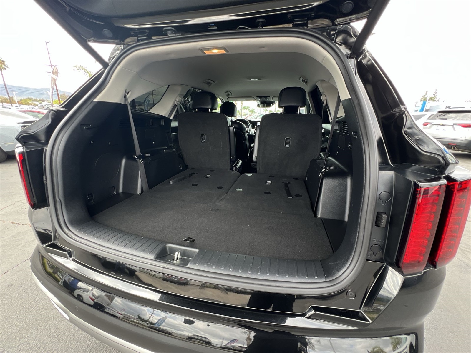 used 2023 Kia Sorento Hybrid car, priced at $26,493