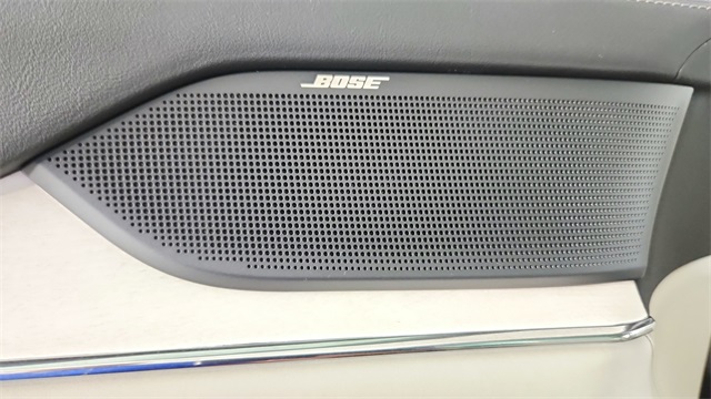 new 2025 Volvo EX90 car, priced at $85,395