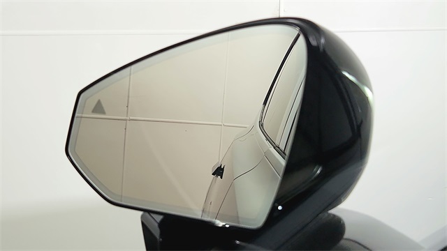 new 2025 Volvo EX90 car, priced at $85,395