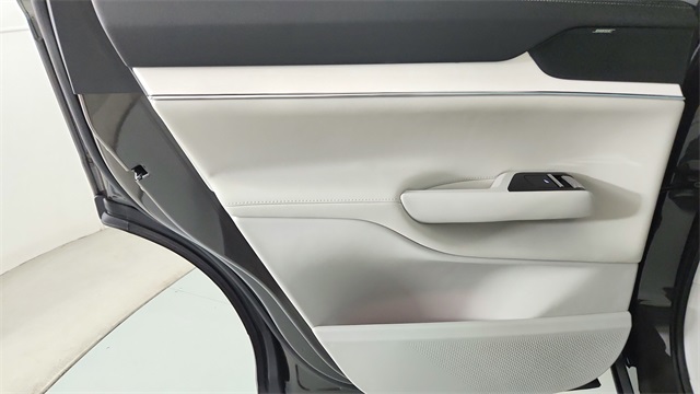 new 2025 Volvo EX90 car, priced at $85,395