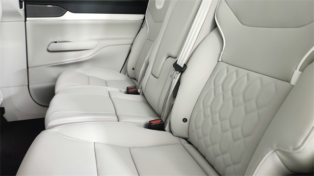 new 2025 Volvo EX90 car, priced at $85,395