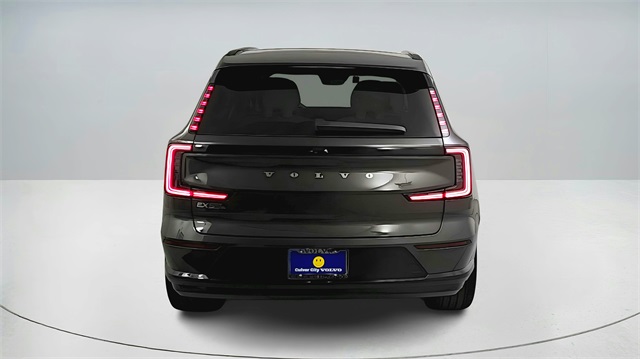 new 2025 Volvo EX90 car, priced at $85,395