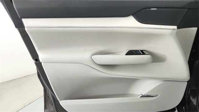 new 2025 Volvo EX90 car, priced at $85,395