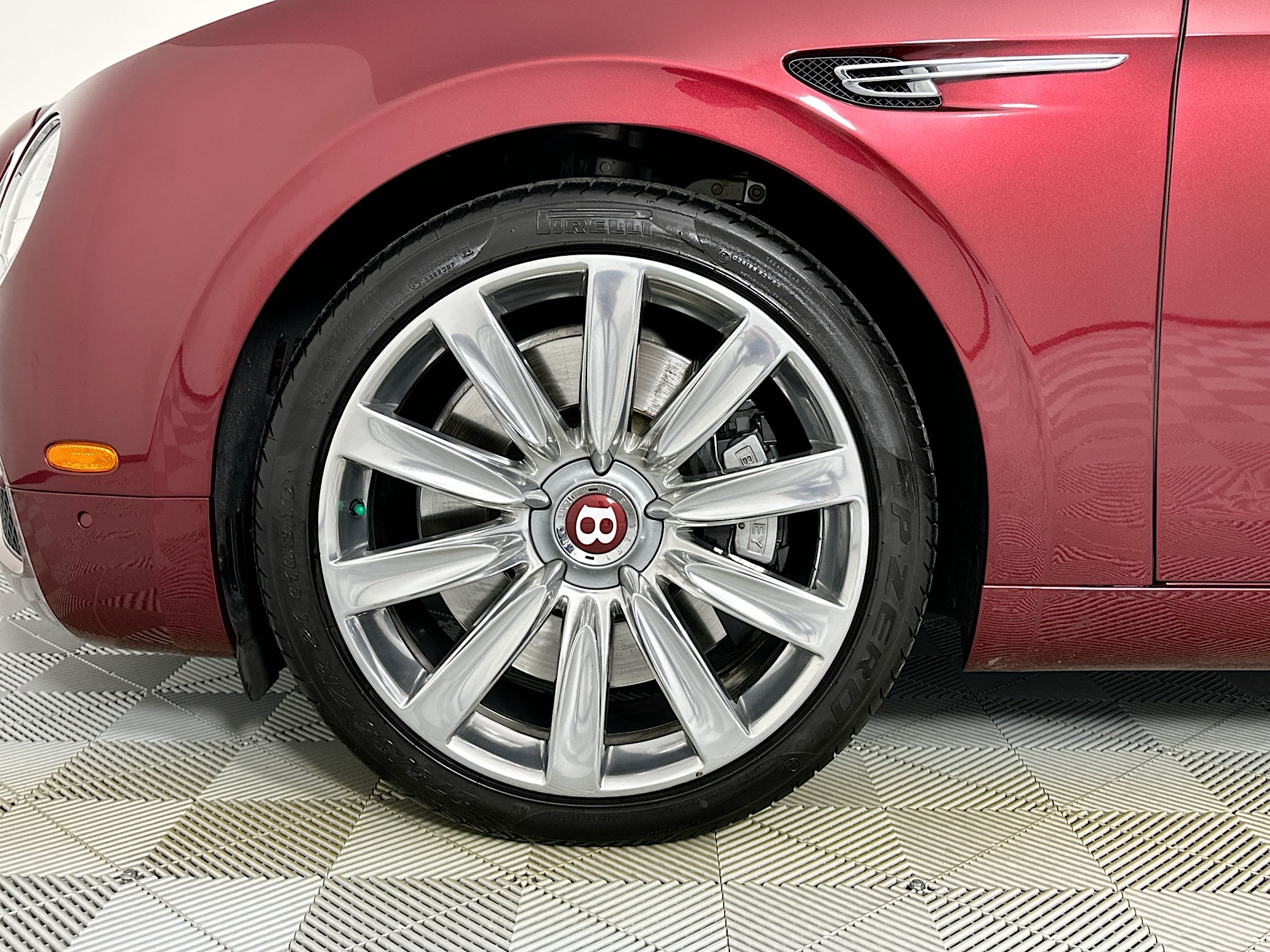 used 2018 Bentley Flying Spur car, priced at $114,999