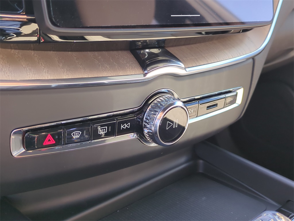 new 2026 Volvo XC60 car, priced at $54,860