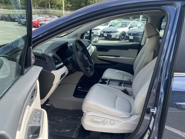 new 2026 Honda Odyssey car, priced at $43,401