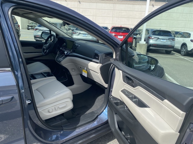 new 2026 Honda Odyssey car, priced at $43,401