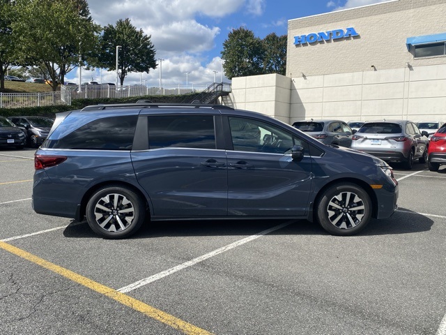 new 2026 Honda Odyssey car, priced at $43,401