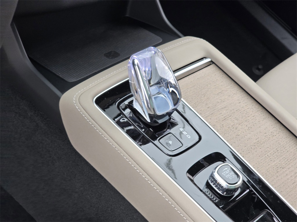 new 2026 Volvo XC90 car, priced at $59,345