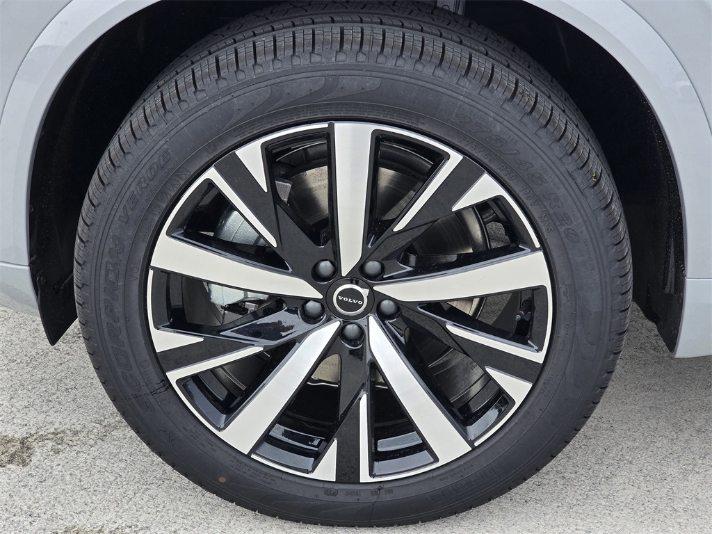new 2026 Volvo XC90 car, priced at $59,345