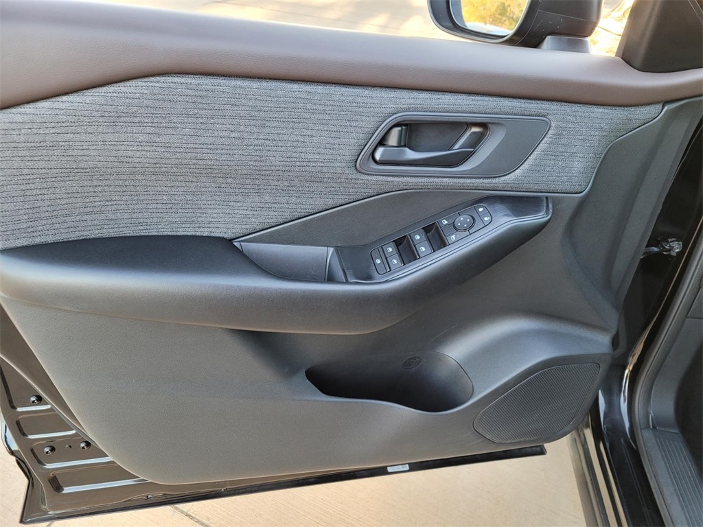 used 2023 Nissan Rogue car, priced at $19,808