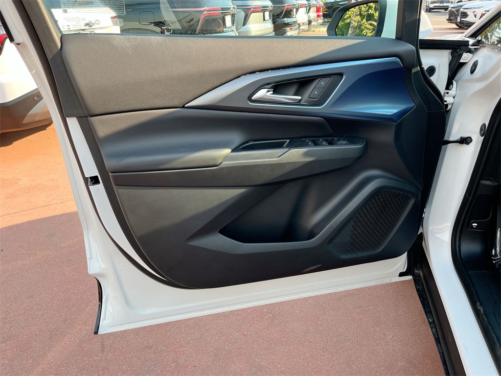 new 2025 Chevrolet Equinox EV car, priced at $37,488