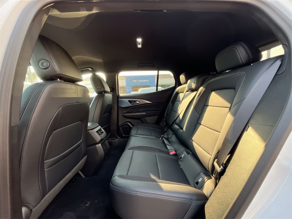 new 2025 Chevrolet Equinox EV car, priced at $37,488