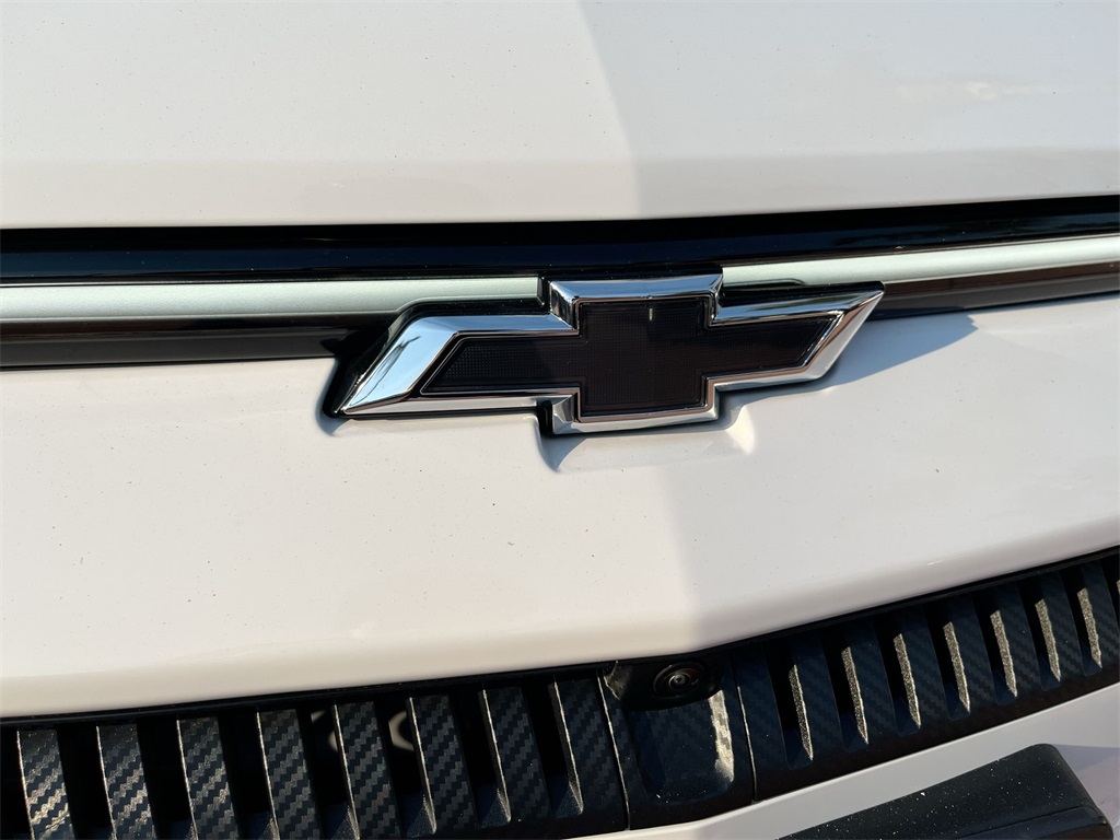 new 2025 Chevrolet Equinox EV car, priced at $37,488