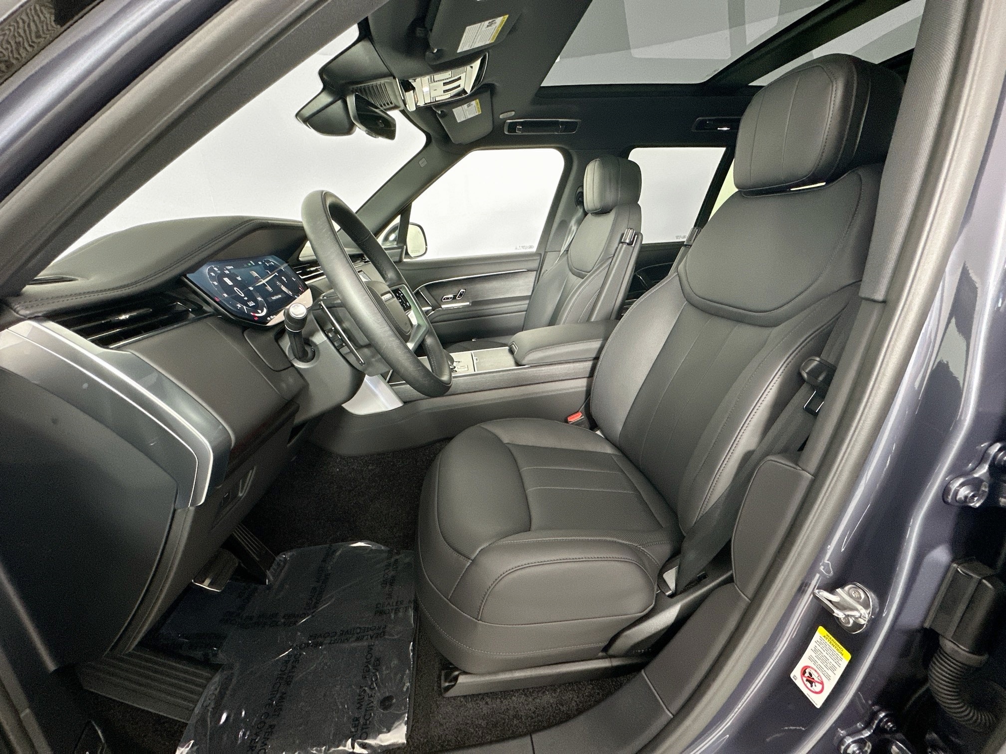 new 2025 Land Rover Range Rover car, priced at $124,640