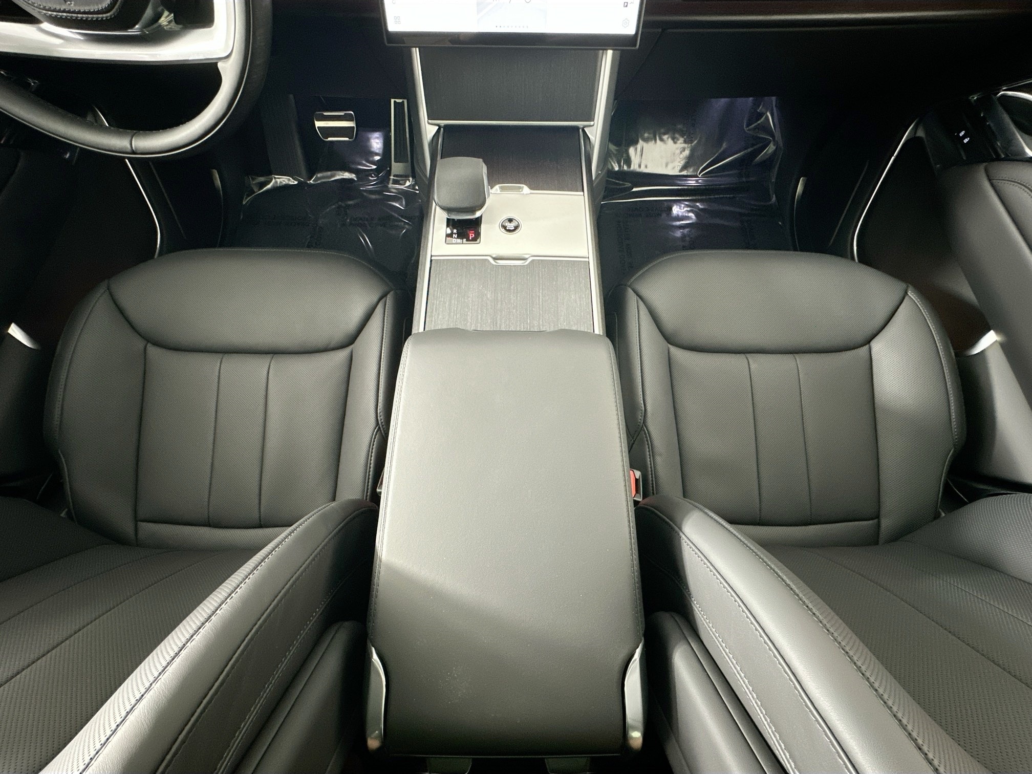 new 2025 Land Rover Range Rover car, priced at $124,640
