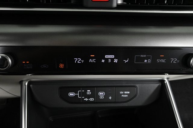 new 2025 Kia Carnival car, priced at $50,671