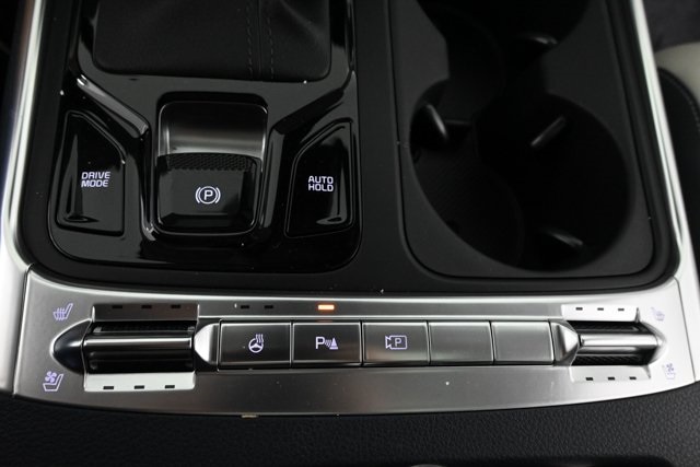 new 2025 Kia Carnival car, priced at $50,671