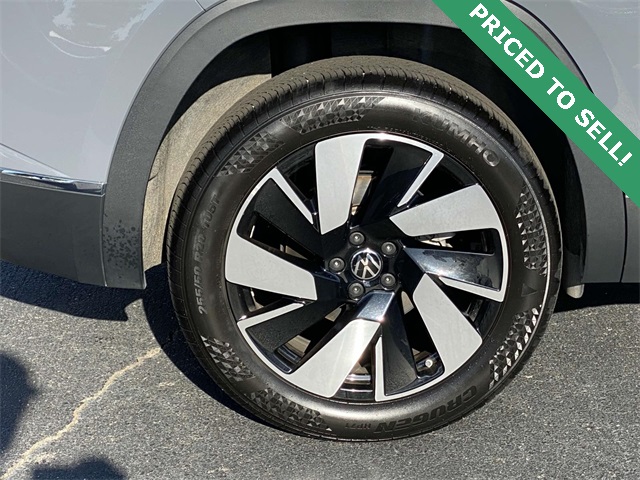 used 2024 Volkswagen Atlas Cross Sport car, priced at $38,988