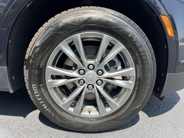used 2022 Cadillac XT5 car, priced at $29,000