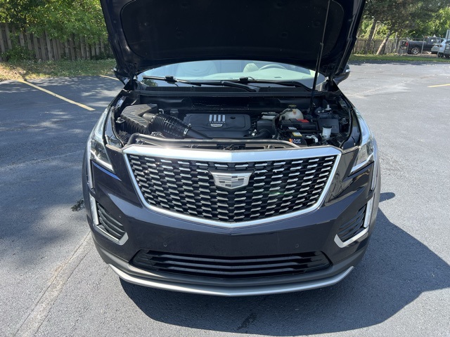 used 2022 Cadillac XT5 car, priced at $29,000