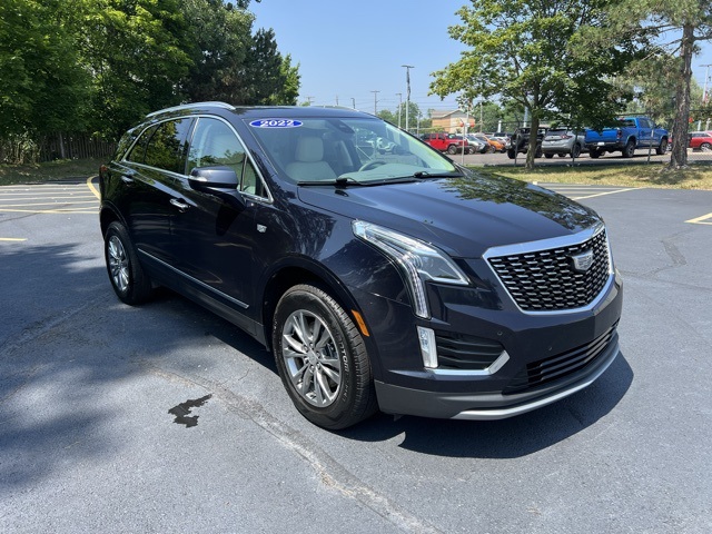 used 2022 Cadillac XT5 car, priced at $29,000