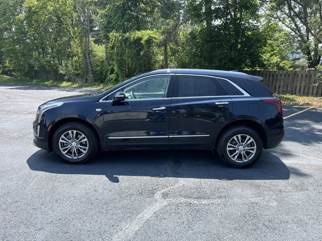 used 2022 Cadillac XT5 car, priced at $29,000