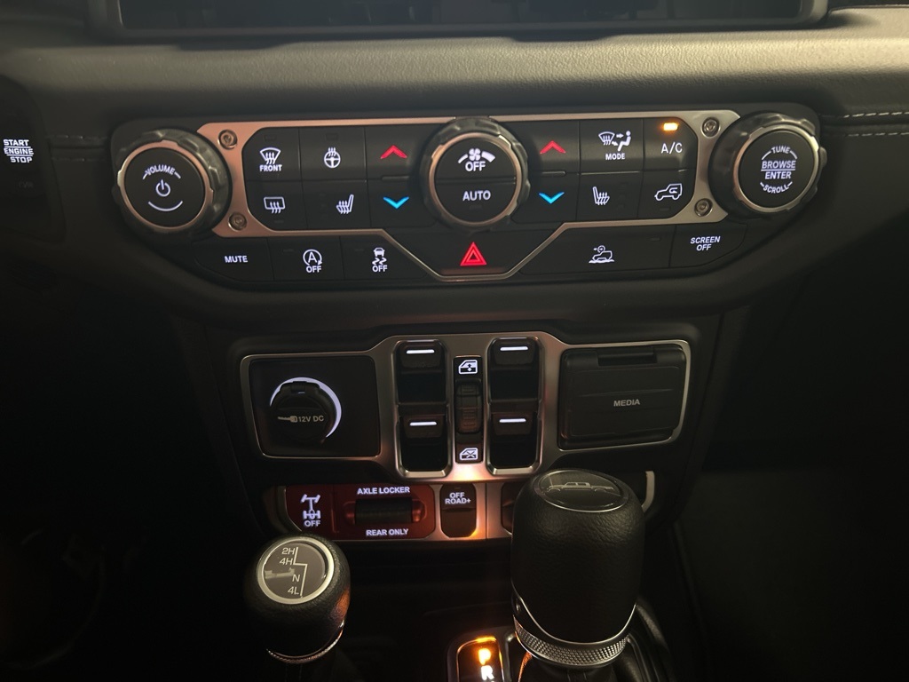 new 2025 Jeep Gladiator car, priced at $53,170