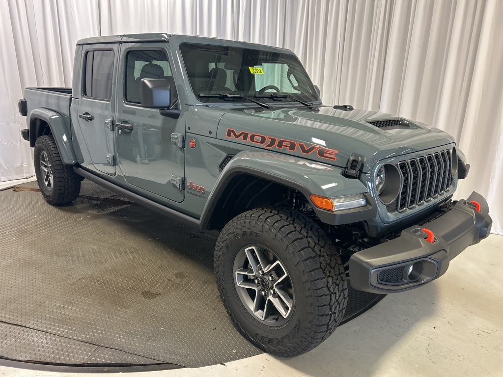 new 2025 Jeep Gladiator car, priced at $53,170