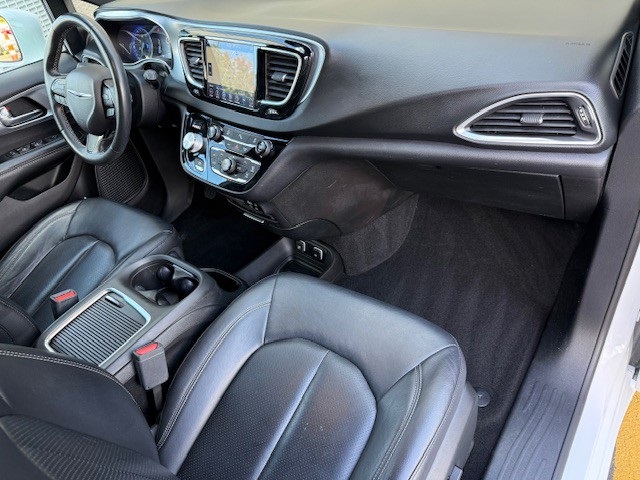 used 2019 Chrysler Pacifica car, priced at $19,307