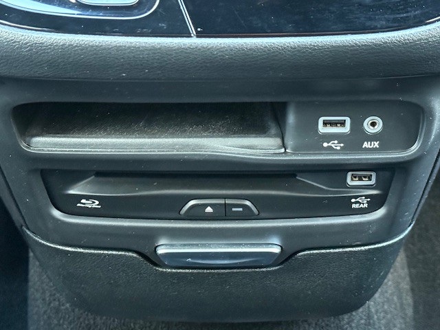 used 2019 Chrysler Pacifica car, priced at $19,307