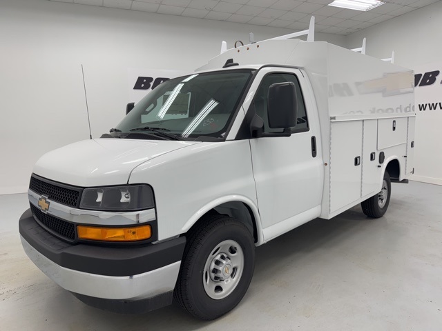 new 2025 Chevrolet Express 3500 car, priced at $60,518