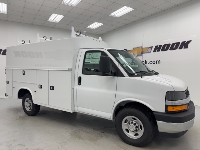 new 2025 Chevrolet Express 3500 car, priced at $60,518